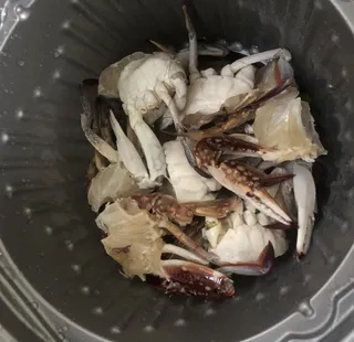 洗干净的梭子蟹图片