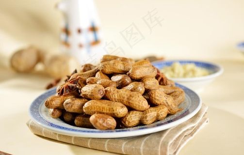 五香水煮花生图片 五香水煮花生图片