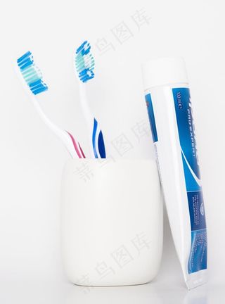 牙刷牙膏图片