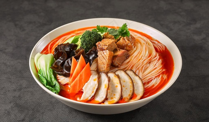 红烧牛肉米线图片