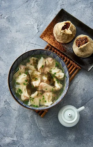 鲜肉小馄饨 腊味烧卖套餐图片