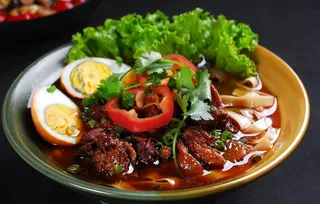 食红烧牛肉面图片