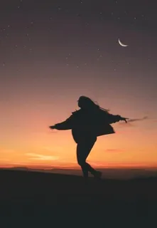 美女晚霞舞蹈剪影图片 美女晚霞舞蹈剪影图片