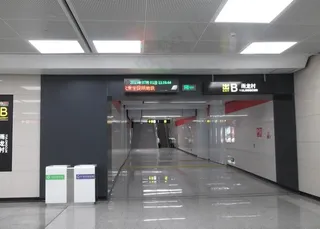 昆明地铁 地铁内景图片