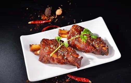 烤猪脚图片 烤猪脚图片