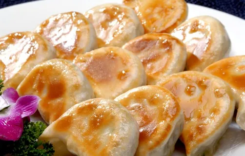 锅贴饺子图片 锅贴饺子图片