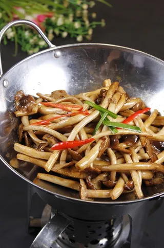 干锅茶树菇图片