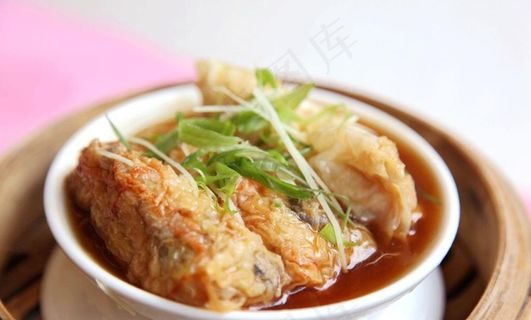 鲍汁腐皮卷图片