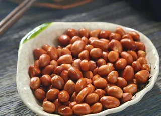 油酥花生米图片