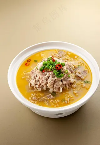 酸汤肥牛图片