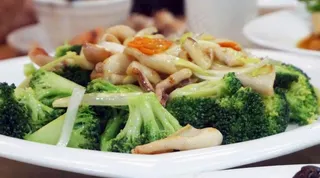 西兰花炒鲜鱿图片