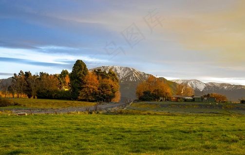 农庄的早晨图片