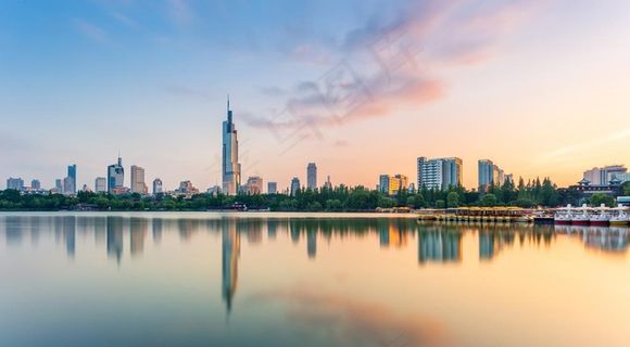 城市倒影玄武湖图片
