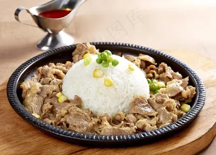 铁板肥牛饭图片