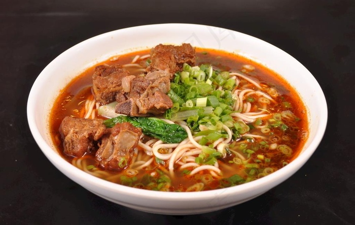 红烧排骨面图片