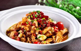 香辣馋嘴牛蛙图片