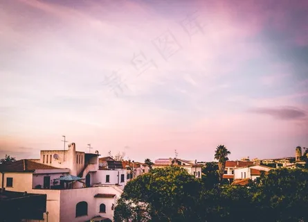 粉色天空云朵唯美图片