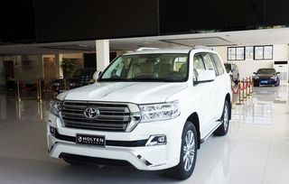 丰田陆巡图片