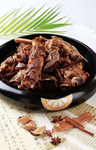 盛特色牛骨头图片