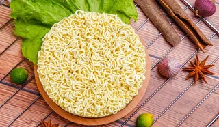 快餐方便面图片