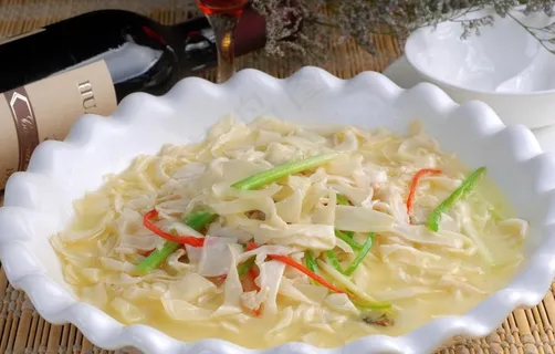 鸡什脆笋图片 鸡什脆笋图片