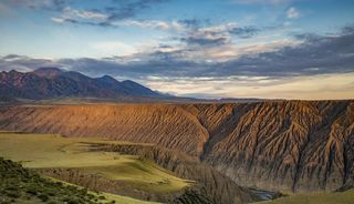安集海大峡谷图片
