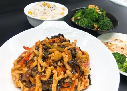 鱼香肉丝套餐图片