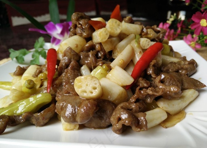 藕带炒牛肉图片
