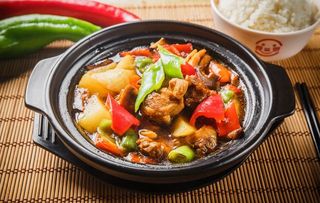 黄焖鸡米饭图片