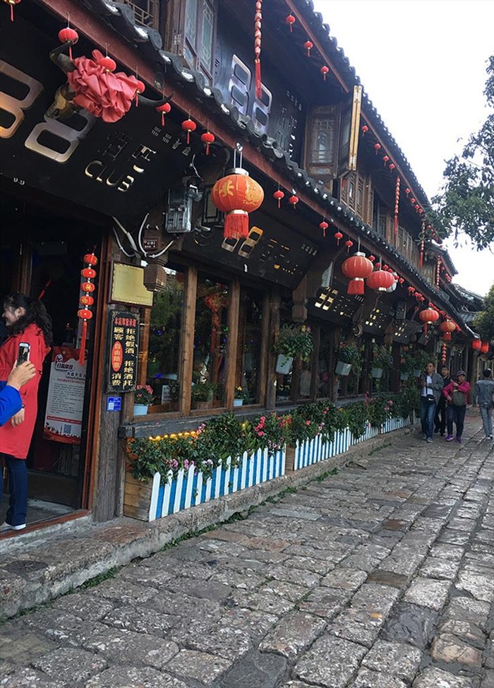 丽江酒吧图片