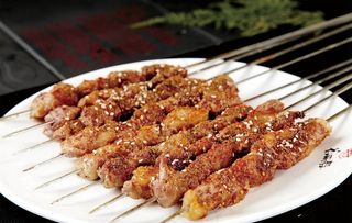 烤羊肉串图片