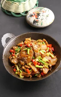 干锅牛筋图片 干锅牛筋图片