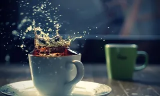 飞溅的咖啡图片