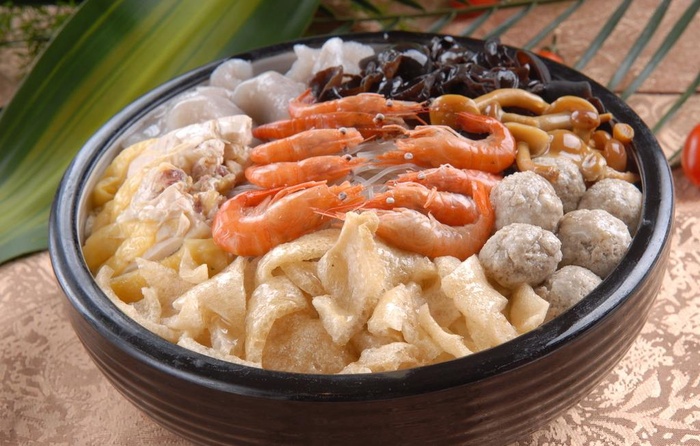 三鲜砂锅图片