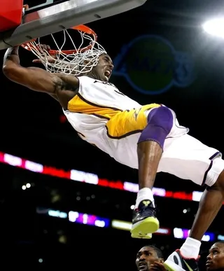 科比 霸气扣篮图片