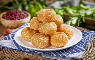 芝麻球美食图片