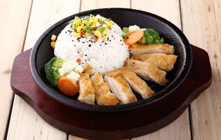 胡椒鸡肉饭图片