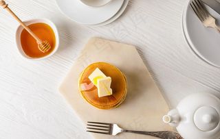 蜂蜜蛋糕零食甜品背景海报素材图片