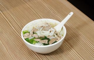 原味猪杂汤粉图片