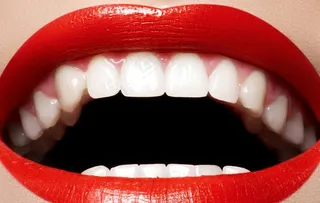 红唇 笑容图片
