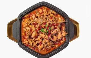 麻辣干锅牛蛙图片