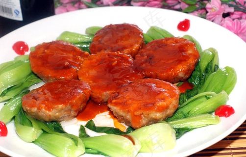 鲍酱蛋黄狮子头图片