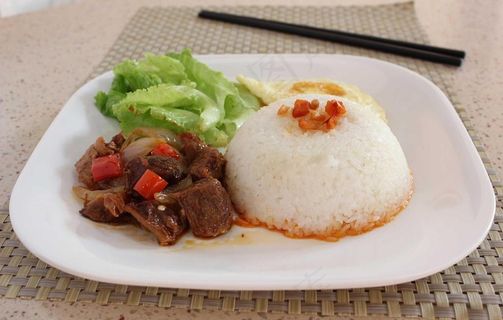 牛肉饭图片