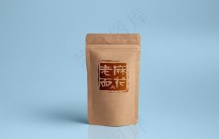 复古牛皮纸袋包装样机贴图可替换图片