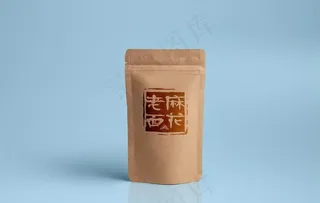 复古牛皮纸袋包装样机贴图可替换图片