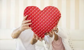 情人节抱枕样机图片