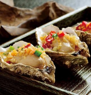 烧烤 烤生蚝 串串图片