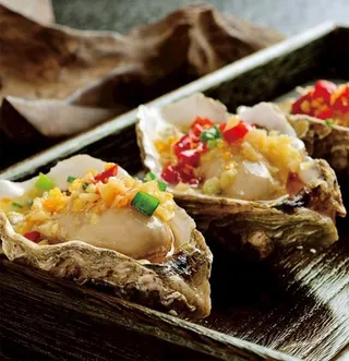 烧烤 烤生蚝 串串图片