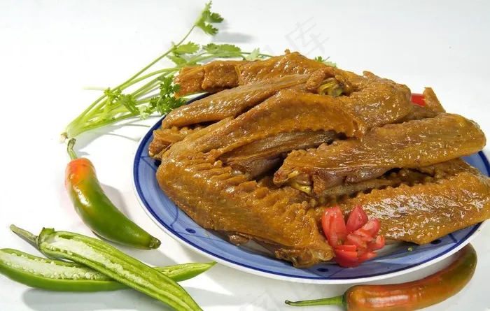 盐焗鸡翅图片