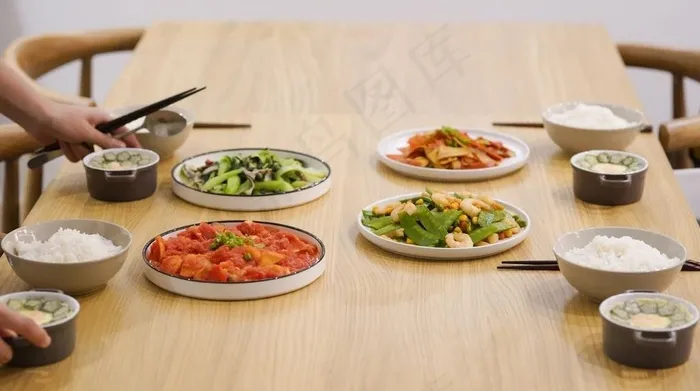 吃饭图片